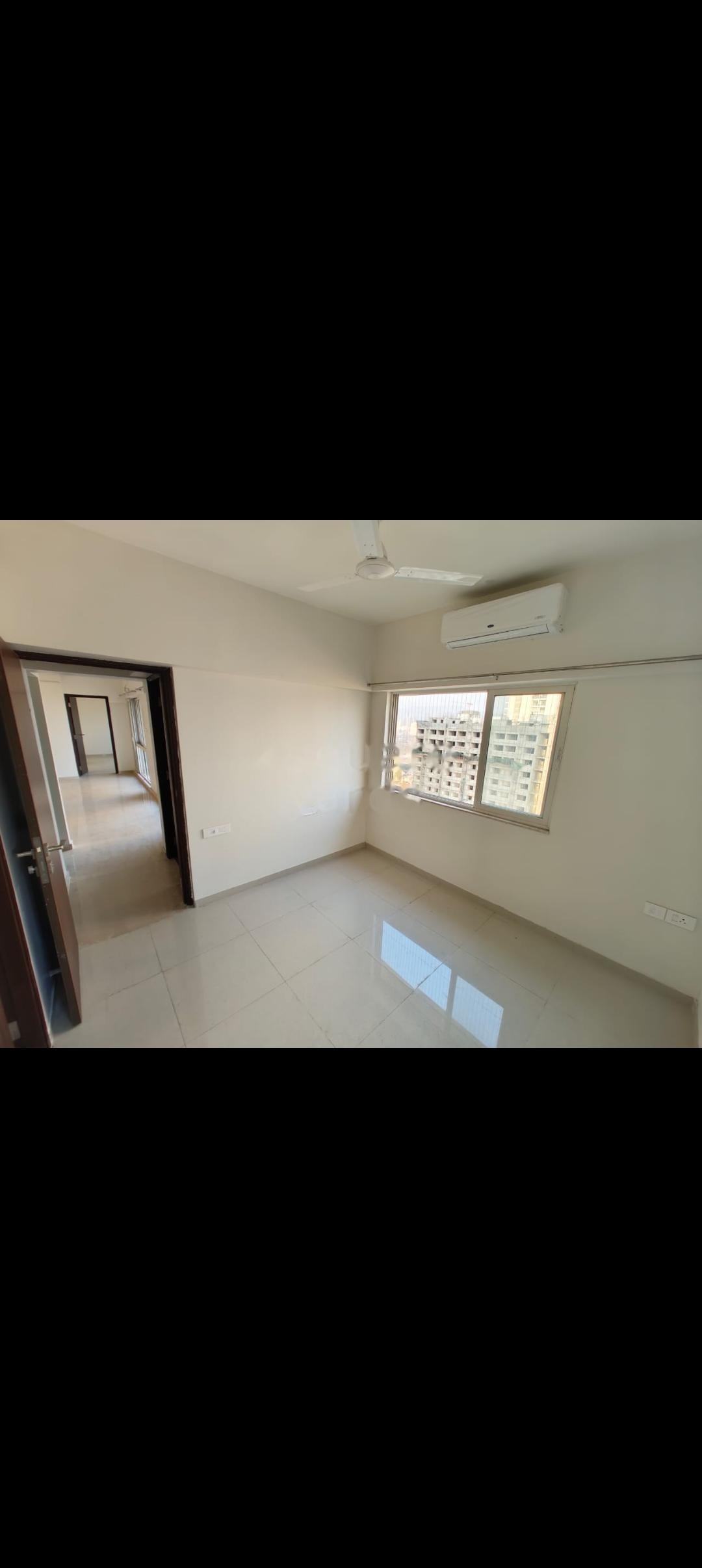 2 BHK Apartment For Rent in Omkar Signet