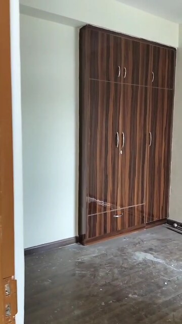 Room in 3 BHK Apartment at BPTP Park Elite Premium, Sector 84 – for Rent