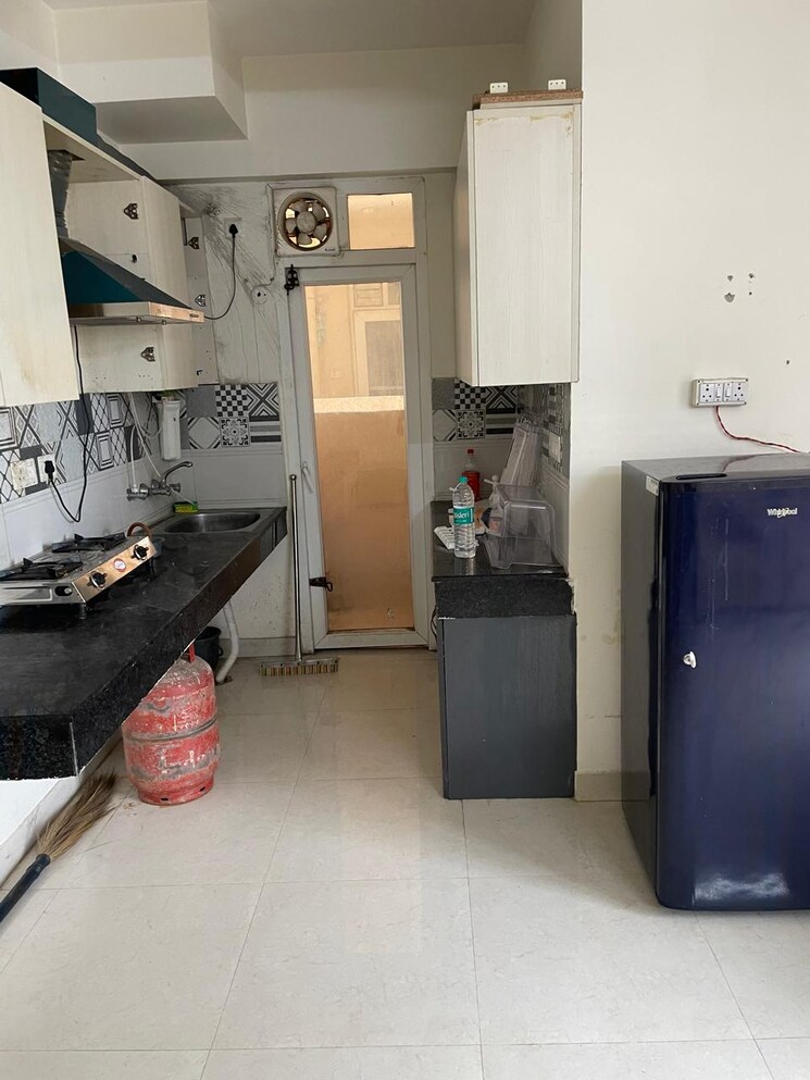 Kitchen, signature-the-serenas 2 Bedroom 614 Sq.Ft. Apartment In Sohna Sector 36 Gurgaon 8992613