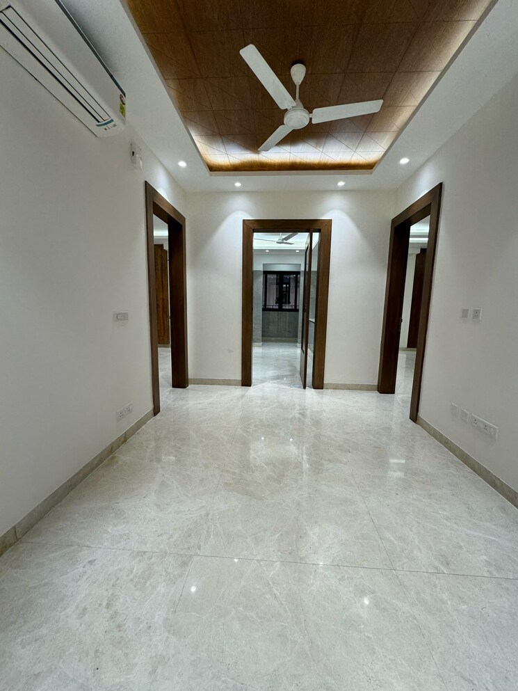Room, dlf phase i 4 Bedroom 316 Sq.Yd. Builder Floor In Dlf Phase I Gurgaon 8992607