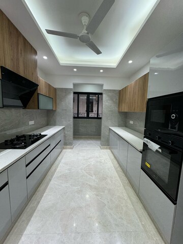 Kitchen in 4 BHK Builder Floor at Dlf Phase I – for Rent