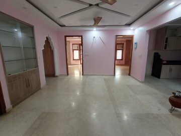 Room in 3 BHK Builder Floor at Housing Board Colony Sector 51, Sector 51 – for Rent