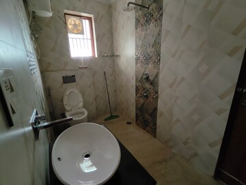 Bathroom in 3 BHK Builder Floor at Housing Board Colony Sector 51, Sector 51 – for Rent