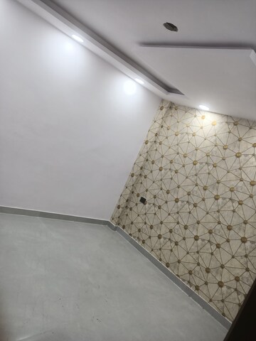 Room in 2 BHK Builder Floor at Govindpuri – for Sale