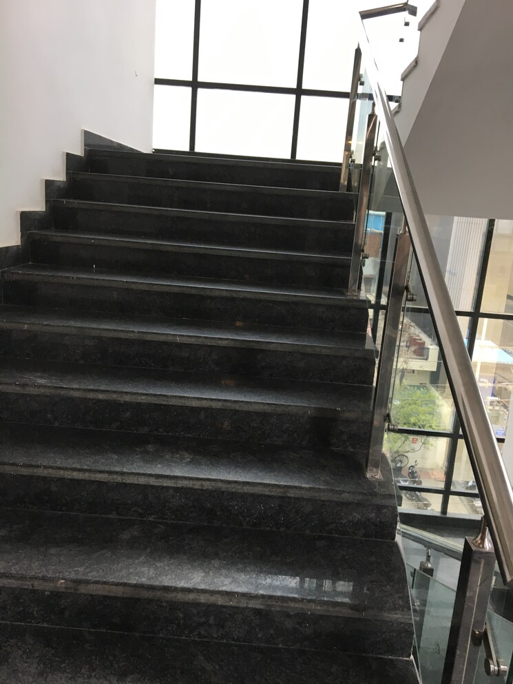 undefined, sector 64 Commercial Office Space 2000 Sq.Ft. In Sector 64 Noida 8992628