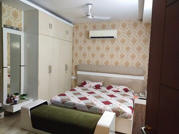 Bedroom in 3 BHK Builder Floor at Ansal Sushant Apartments, Sushant Lok I – for Rent
