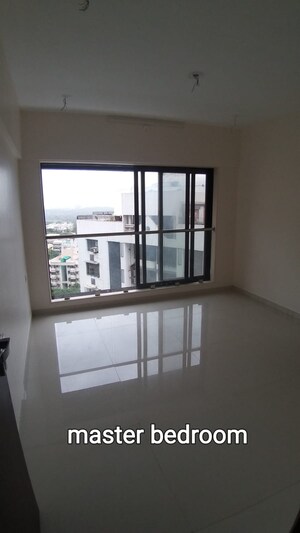 Room in 3 BHK Apartment at Jyoti Sukriti, Goregaon East – for Sale