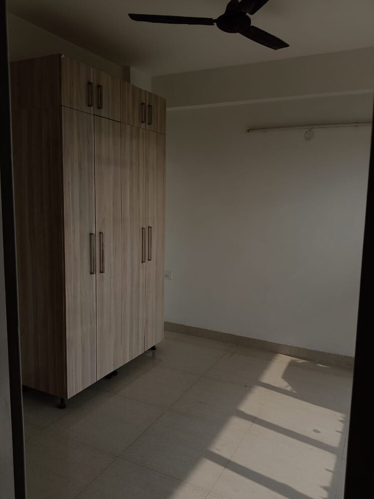 Room, signature-global-synera 1 Bedroom 432 Sq.Ft. Apartment In Sector 81 Gurgaon 8992687