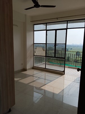 Room in 1 BHK Apartment at Signature Global Synera, Sector 81 – for Sale