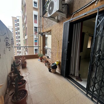 Parking in 2 BHK Apartment at Magarpatta City Roystonea, Magarpatta Road – for Rent
