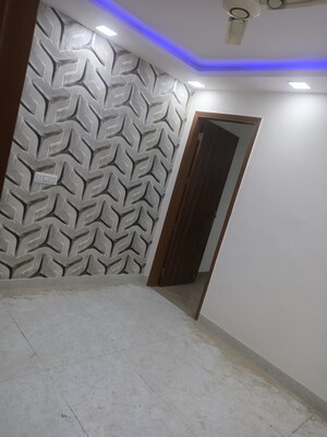 Room in 2 BHK Builder Floor at Tughlakabad Extension – for Sale