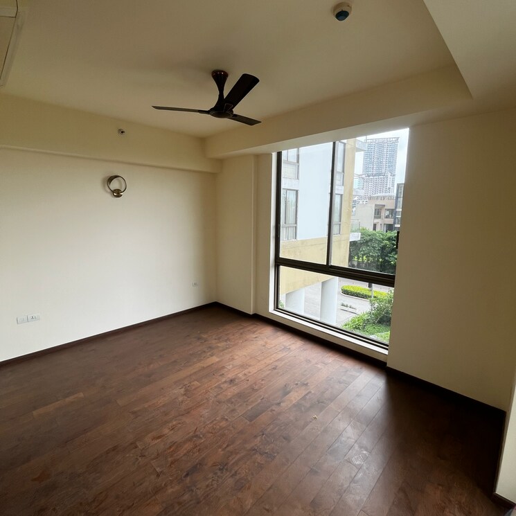 Room, m3m-golf-estate-fairway-east 4 Bedroom 4010 Sq.Ft. Apartment In Sector 65 Gurgaon 8992680