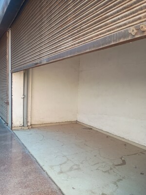 Room in  Shop at Windsor Paradise 2, Raj Nagar Extension – for Sale