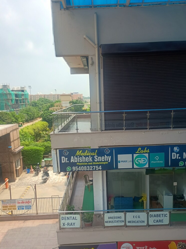 Balcony, windsor-paradise-2 Commercial Shop 263 Sq.Ft. In Raj Nagar Extension Ghaziabad 8992703