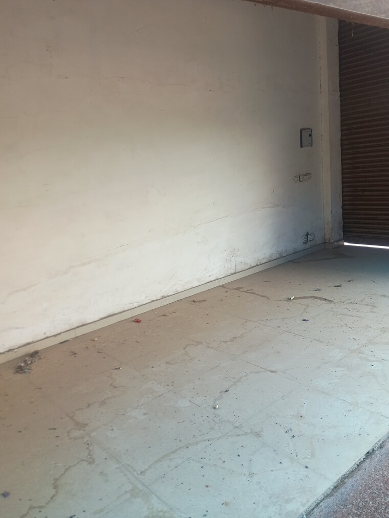 Balcony, windsor-paradise-2 Commercial Shop 263 Sq.Ft. In Raj Nagar Extension Ghaziabad 8992703