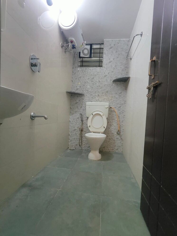 Bathroom, iti layout 1 Bedroom 600 Sq.Ft. Builder Floor In Iti Layout Bangalore 8992729