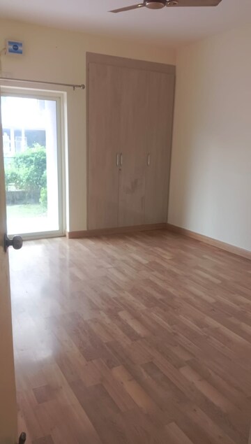Room in 3 BHK Builder Floor at Puri Aman Vilas, Sector 89 – for Rent