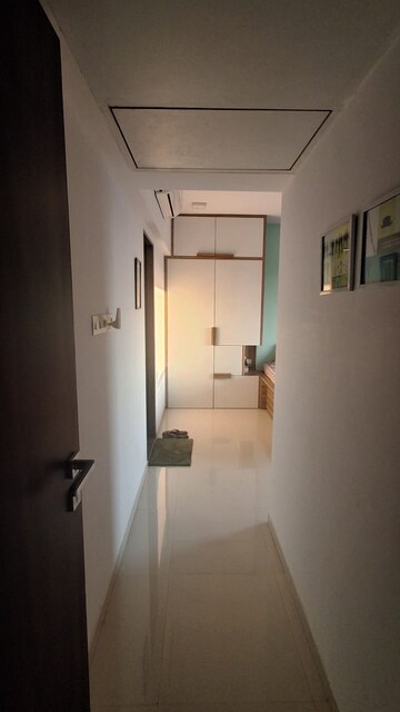 2 BHK Apartment at Srishti Harmony 3 Phase 1, Andheri East – for Rent