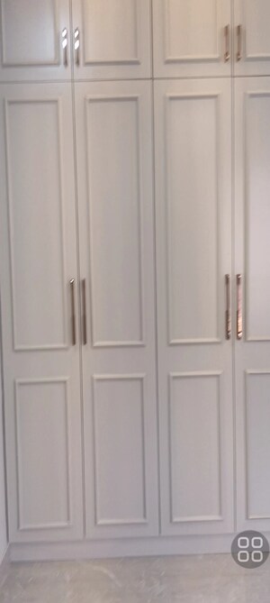 Bedroom in 3 BHK Apartment at Vaishali Sector 5 – for Sale