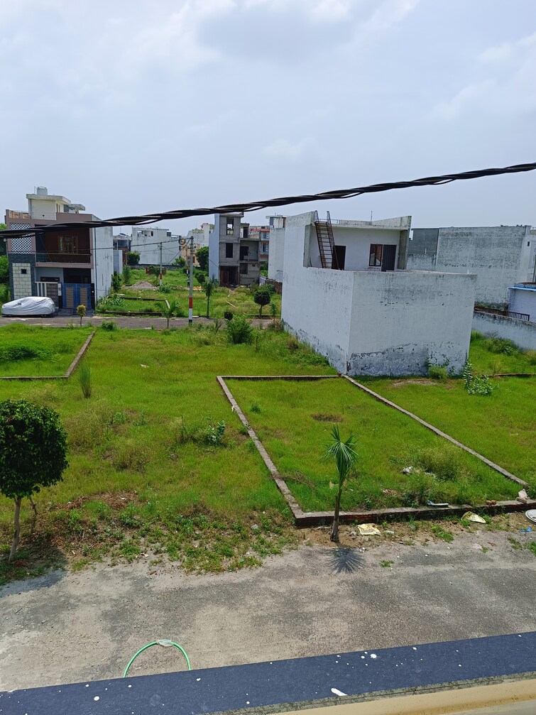 Garden, partapur 3 Bedroom 117 Sq.Yd. Independent House In Partapur Meerut 8992806