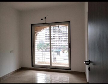 Room in 2 BHK Apartment at RS Exotica, Kharghar – for Rent
