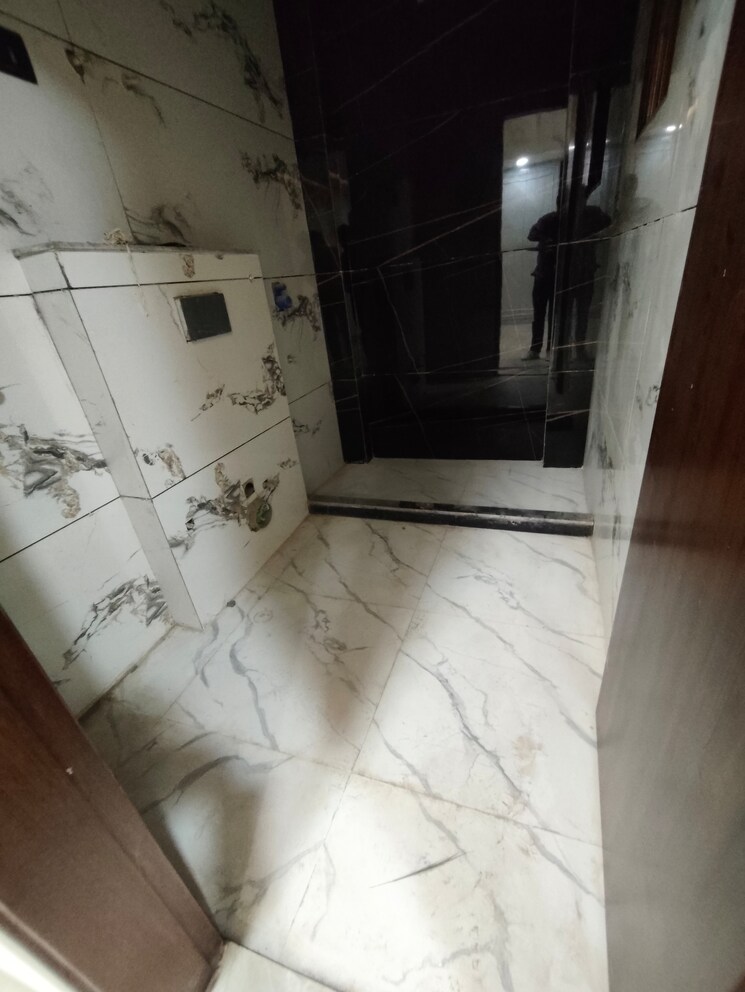 Bathroom, vasundhara-pride 4 Bedroom 1750 Sq.Ft. Builder Floor In Vasundhara Sector 16 Ghaziabad 8992859