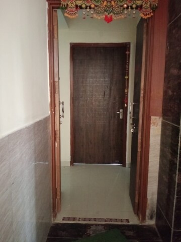  5 BHK Apartment at Boutique Residential Apartments A-7 1, Vasant Vihar – for Rent