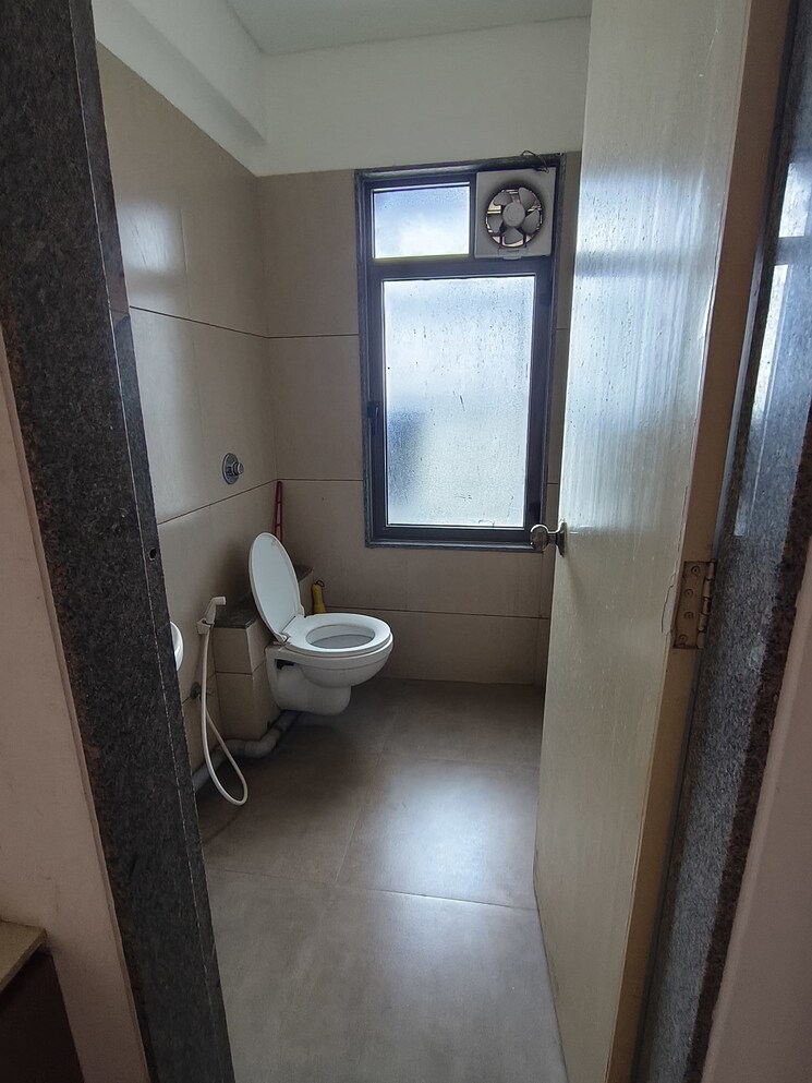 Bathroom, binori-b-square-3 Commercial Office Space 855 Sq.Ft. In Bodakdev Ahmedabad 8992888