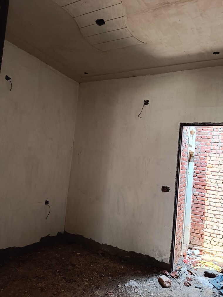 Room, partapur 3 Bedroom 117 Sq.Yd. Independent House In Partapur Meerut 8992898