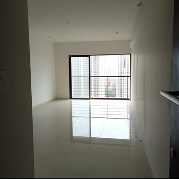 Room in 3 BHK Apartment at Runwal Zenith, Balkum Pada – for Sale