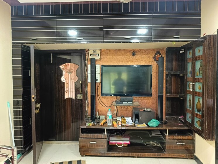 Living Room, sankalp-society 2 Bedroom 650 Sq.Ft. Apartment In Goregaon East Mumbai 8992948