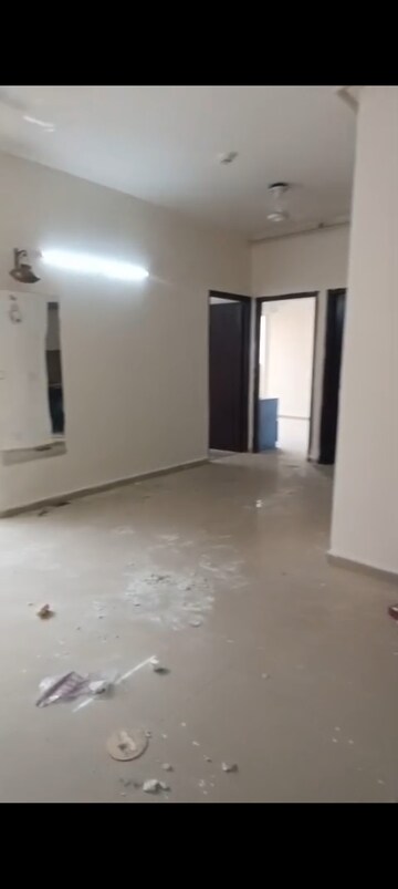 2 BHK Apartment For Rent in Mahagun Mywoods III, Sector 16c Greater Noida