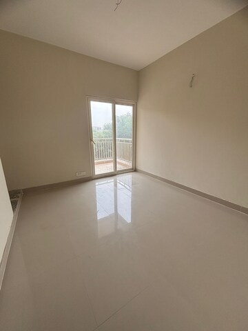 Room in 3 BHK Apartment at Skytech Merion Residency 1, Sain Vihar – for Sale