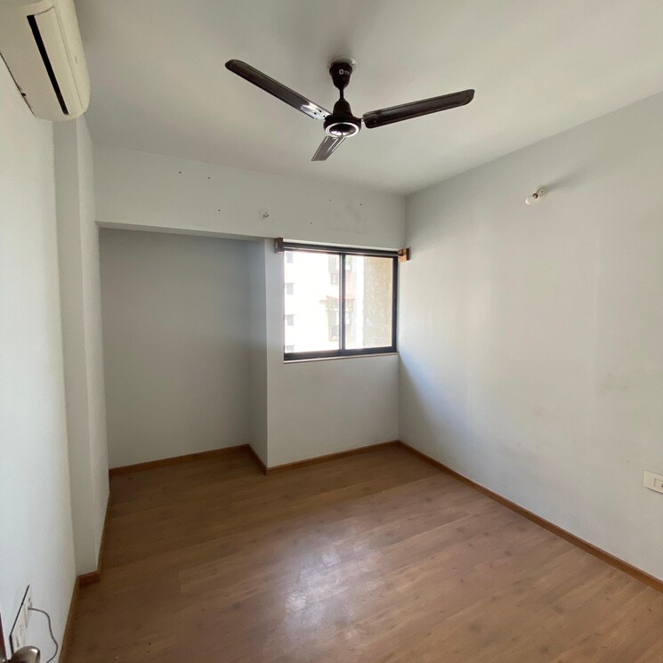 Room, lodha-palava-downtown 2 Bedroom 734 Sq.Ft. Apartment In Taloja Bypass Road Thane 8992989