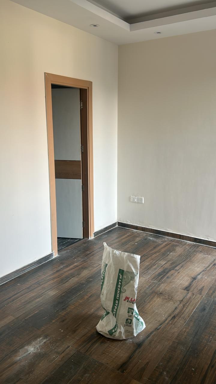 2 BHK Apartment For Sale in Rishabh Cloud 9