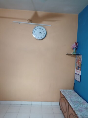 Room in 2 BHK Apartment at Spaghetti Complex, Kharghar – for Rent