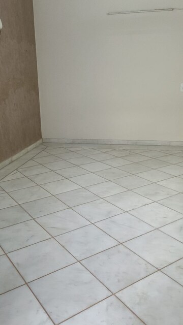 Room in 4 BHK Builder Floor at Vasant Vihar – for Rent
