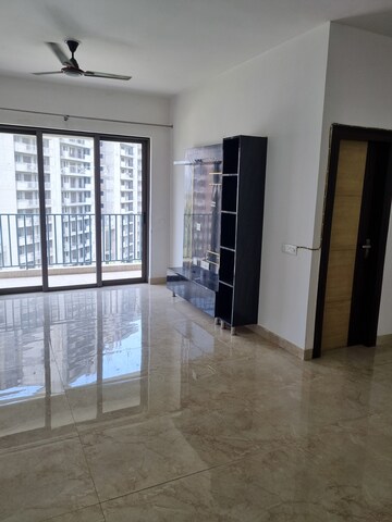 2 BHK Apartment For Rent in Paras Dews, Sector 106
