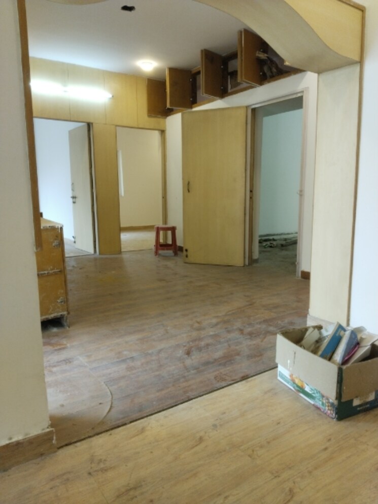 undefined, sarita-vihar-pocket-c-rwa 3.5 Bedroom 2000 Sq.Ft. Apartment In Sarita Vihar Delhi 8993033