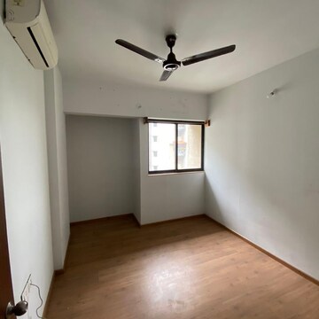 Room in 2 BHK Apartment at Lodha Palava Downtown, Taloja Bypass Road – for Rent