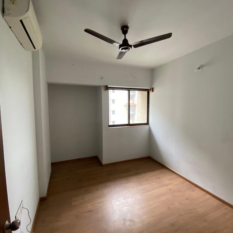 Room, lodha-palava-downtown 2 Bedroom 734 Sq.Ft. Apartment In Taloja Bypass Road Thane 8993061