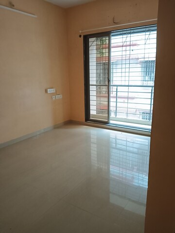 Room in 2 BHK Apartment at Dipti Jyot, Vile Parle East – for Rent