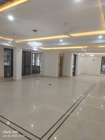 5 BHK Apartment For Rent in DLF The Magnolias, Sector 42