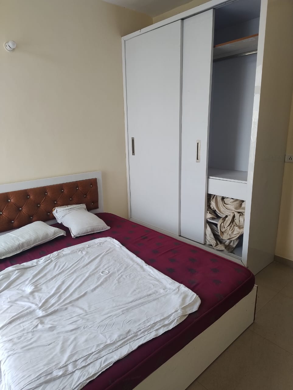 3 BHK + Pooja Room 1575 Sq.Ft. Apartment in Omaxe Residency II