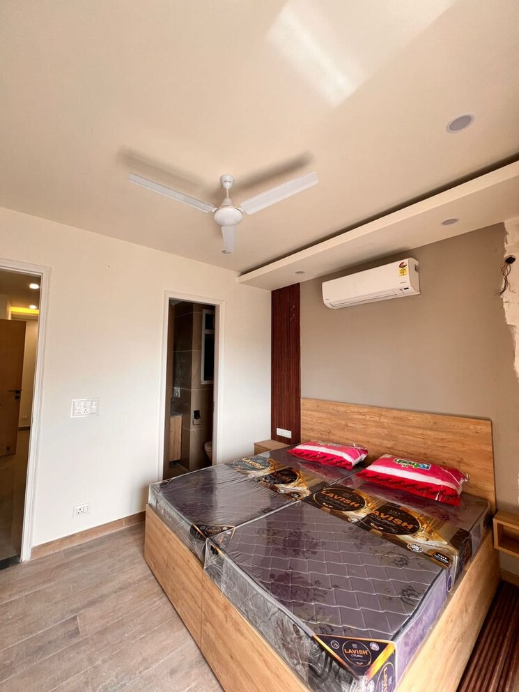 Bedroom, sector 55 1 Bedroom 690 Sq.Ft. Builder Floor In Sector 55 Gurgaon 8993080