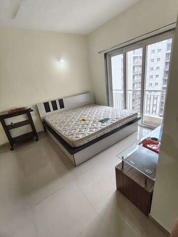 Bedroom in 3 BHK Apartment at Indiabulls Greens, New Panvel – for Rent