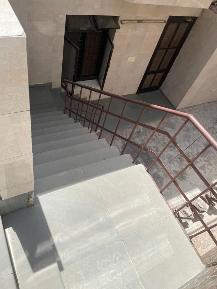 Balcony, sector 21b 4 Bedroom 500 Sq.Yd. Builder Floor In Sector 21b Faridabad 8993124