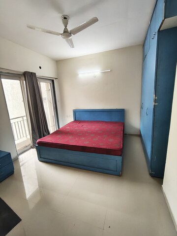Bedroom in 3 BHK Apartment at Indiabulls Greens, New Panvel – for Rent