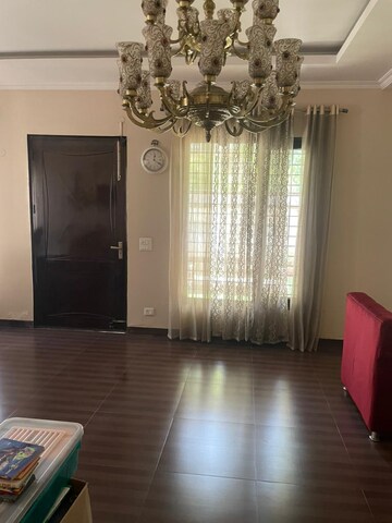 Living Room in 4 BHK Builder Floor at Sector 21b – for Rent