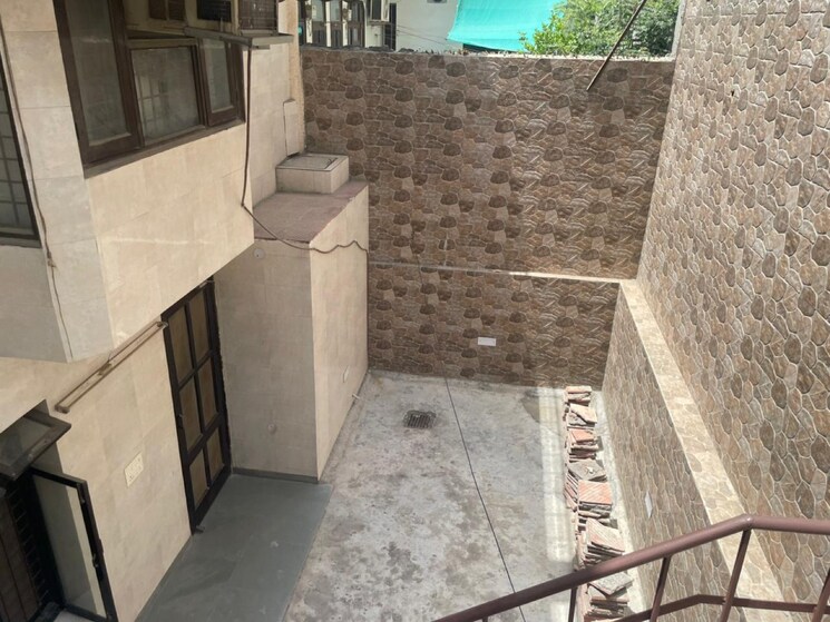 Kitchen, sector 21b 4 Bedroom 500 Sq.Yd. Builder Floor In Sector 21b Faridabad 8993124